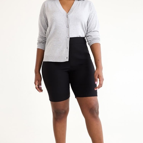 Reitmans High-Rise Bermuda - The Iconic - Picture 2 of 13